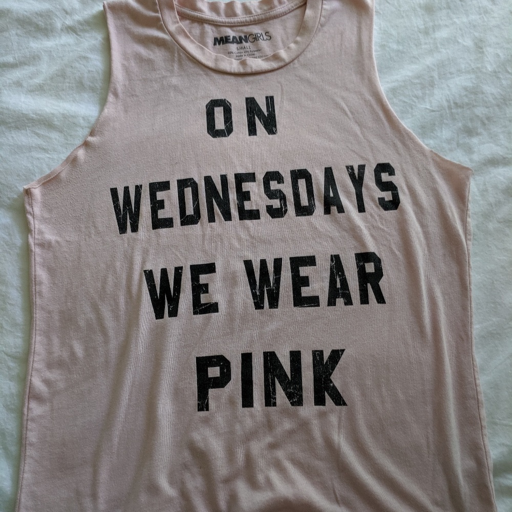 Graphic tee